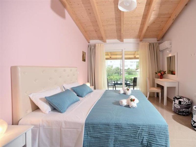 Palapart Gikas Suites And Studios Gouvia Buitenkant foto