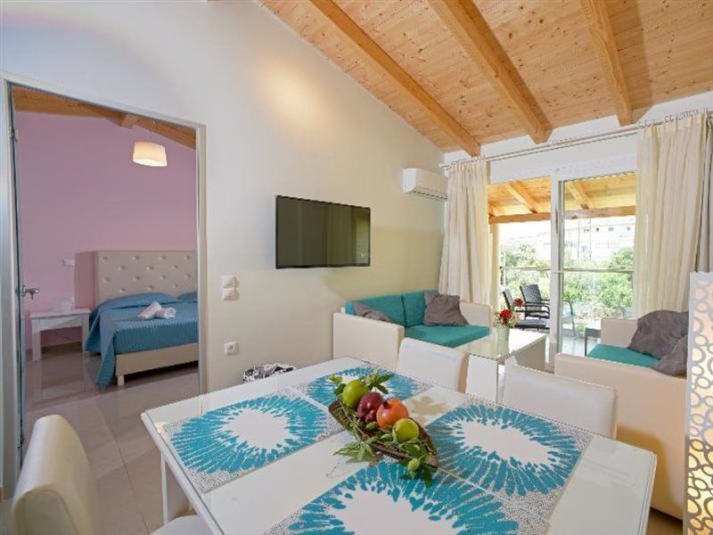 Palapart Gikas Suites And Studios Gouvia Buitenkant foto